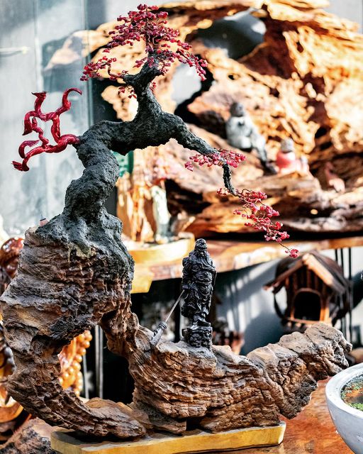 Tiểu cảnh Bonsai Đá San Hô Đỏ Tượng Quan Vũ - Quan Công