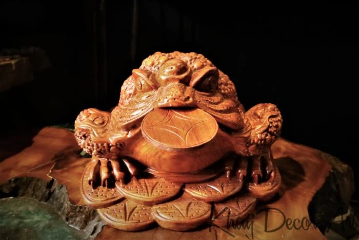 Alternative view of Cóc Ngậm Tiền Bằng Gỗ